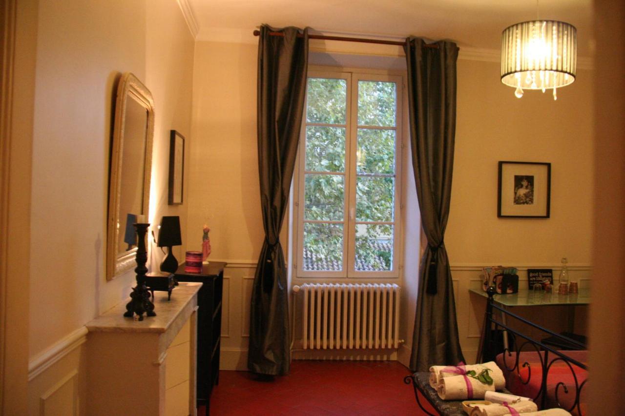Le Mas Des Dames Appartement Avignon Buitenkant foto