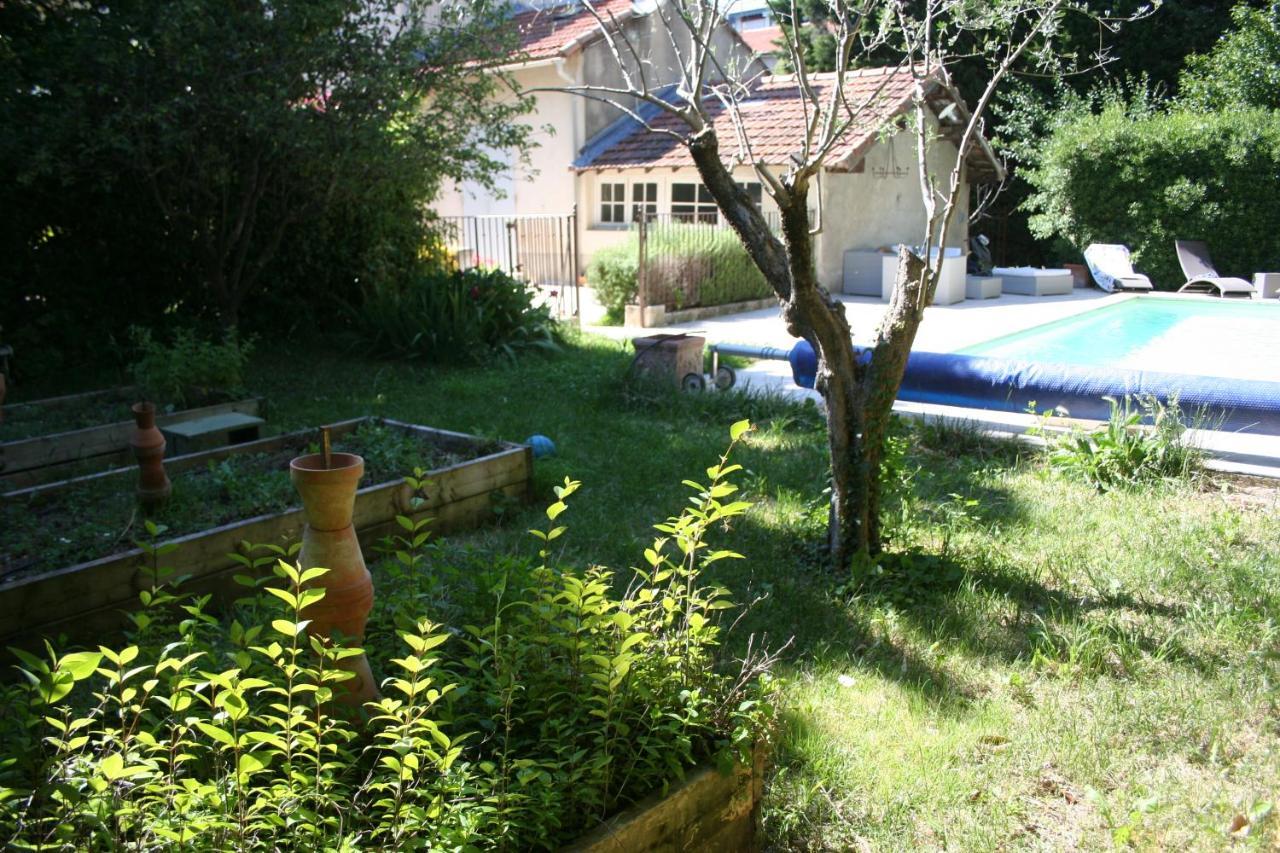 Le Mas Des Dames Appartement Avignon Buitenkant foto